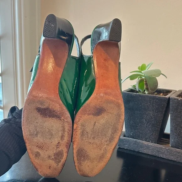 Vintage Green and Black Slingback Heels - Picture 2 of 2